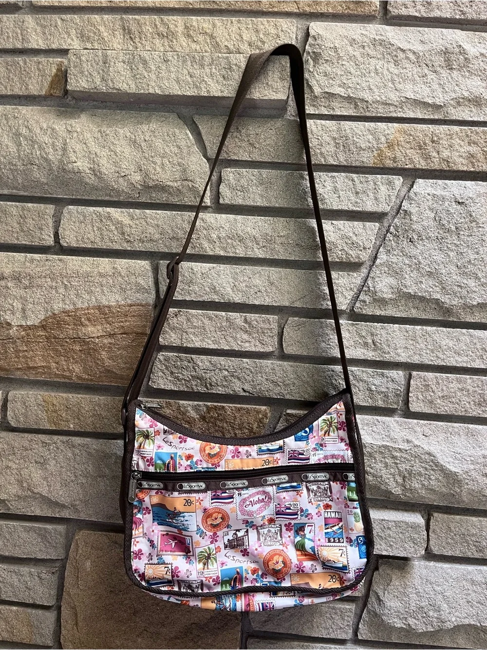 Lesportsac Lei Aloha Classic Hobo Purse Bag Rare Hawaii Postage Print Brown